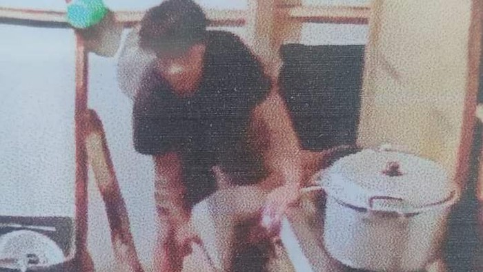 Tangkapan layar CCTV kejadian pencurian warung Desa Pundungan, Kecamatan Juwiring.