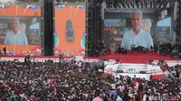 Selain dimeriahkan penampilan sederet musisi kenamaan tersebut, Hajatan Rakyat ini juga bertabur door prize, di antaranya ada 3 paket umrah, 3 sepeda motor listrik, 3 sepeda listrik dan 33 sepeda kayuh.