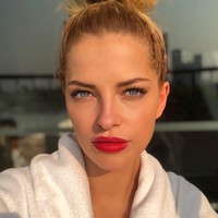 Xenia menegaskan hubungannya dengan House of Wettin yang berusia seribu tahun. Kakek buyutnya Frederick Augustus III, merupakan raja Saxony terakhir. Foto: Instagram/@princess_xenia_of_saxony