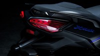 Selain warna pelek dan grafisnya, Yamaha XMAX Connected ini tak berubah. Skutik gambot ini hadir dengan mesin Blue Core 250 cc yang bertenaga 22,53 HP di putaran 7.000 RPM dan torsi 24,3 Nm di 5.500 RPM. Foto: dok. Yamaha Indonesia Motor Manufacturing