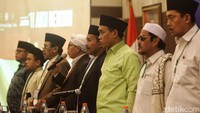Dalam maklumat yang dibacakan, 99 ulama dan habaib Ahlussunah Waljamaah (Aswaja) se-Indonesia mengharapkan Pilpres 2024 berjalan satu putaran.