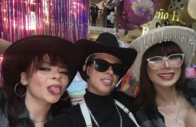 Satu hari untuk satu istri. Dengan berganti-ganti istri setiap harinya membuat pria asal Meksiko itu lebih menikmati hidupnya. Meski punya tujuh istri, namun tidak terungkap identitas empat istri lainnya. Foto: Dok. Instagram