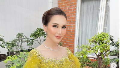 8 Ragam Gaya Ayu Ting Ting Pakai Kebaya Vibes Lamaran Hingga Kondangan