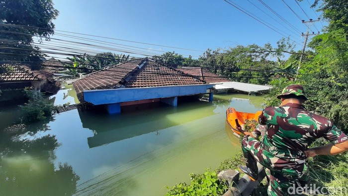Banjir di Karanganyar Demak, Jumat (9/2/2024).