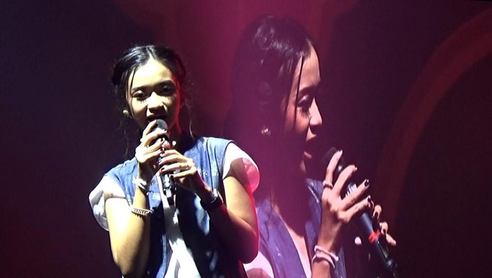 Caleg Perempuan Termuda DPD RI, RA Yashinta Sekarwangi Mega menggelar acara Festival Seni Musik di Yogyakarta. Ia pun berkomitmen melawan KDRT, Kekerasan Seksual-Klitih.