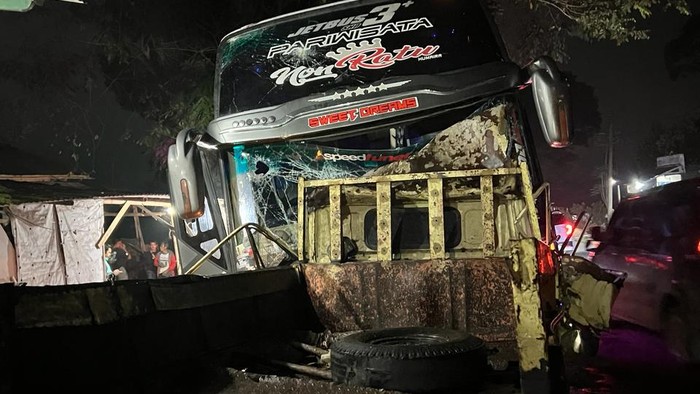Kisah Mengerikan: Bus Tabrak Pemotor di Solo, Satu Tewas di Lokasi