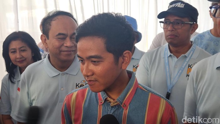 Cawapres nomor urut 2, Gibran Rakabuming Raka memberikan apresiasi khusus kepada rekan-rekan media di hari pers nasional (Adrial/detikcom)