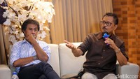 Diskusi mengangkat tema Fenomena Infiltrasi Politisi Partisan di Kampus.