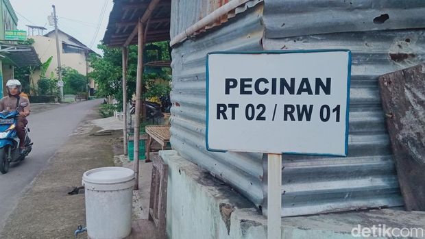 Plang nama kampung Pecinan, Desa Kepanjen, Kecamatan Delanggu, Klaten, saat dilihat Kamis (8/2/2024).