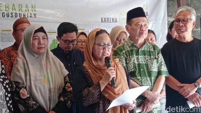 Jaringan Gusdurian menyampaikan pernyataan sikap atas kondisi demokrasi jelang Pemilu 2024 di Griya Gusdurian, Banguntapan, Bantul, Daerah Istimewa Yogyakarta, Jumat (9/2/2024).