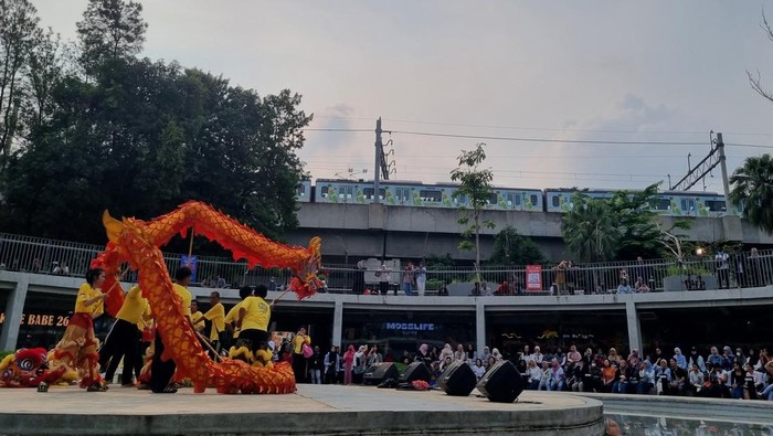 Imlekan di Taman Literasi
