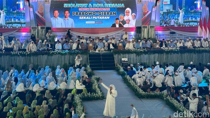 Khofifah Sebut Seluruh Rakyat Akan Terlindungi Jika Prabowo-Gibran Menang