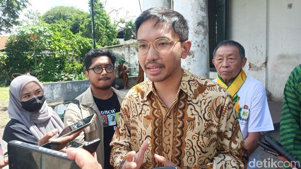 KGPAA Mangkunegara X saat ditemui awak media di Pura Mangkunegaran, Jumat (9/2/2024).