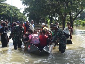30 Desa di Demak Kebanjiran, PRCPB Kodim 0716/Demak Gercep Bantu Warga