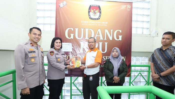 Polres Jaksel Cek Kesiapan Logistik Pemilu,