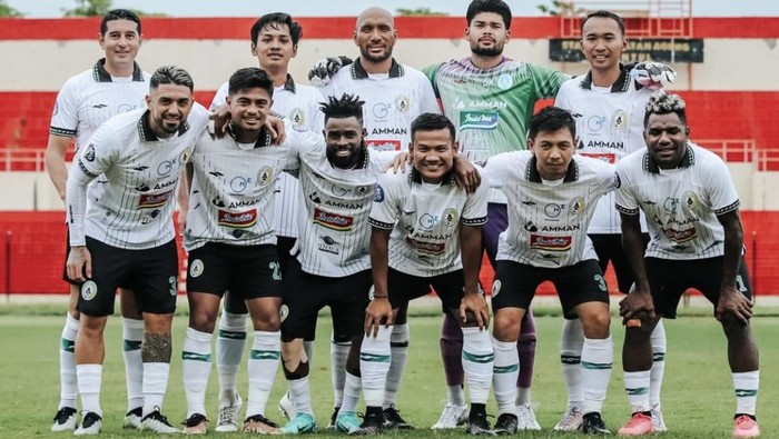 PSS Sleman saat melakoni laga uji coba di Stadion Sultan Agung, Bantul.