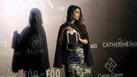 Sebagai tas dengan kualitas premium dan bernilai artistik, Ende akan memperkenalkan koleksinya kepada dunia fashion internasional. Co-founder Ende Novita Dewi dan Bianca Victoria yang membawanya langsung ke ajang bergengsi tingkat dunia New York Fashion Week.
