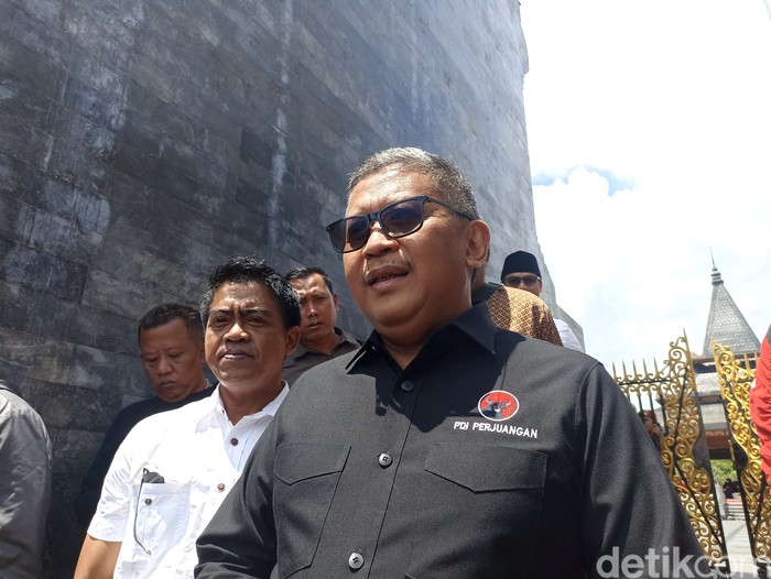 Sekjen PDIP Hasto Kristiyanto di Blitar