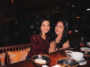 Keseruan Tamara Tyasmara Saat Kulineran Bareng Sahabatnya
