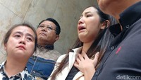 Kedatangan Tamara Tyasmara untuk melakukan BAP tambahan. Tamara juga mengatakan sudah melihat rekaman CCTV yang jadi bukti perbuatan YA menenggelamkan Dante. Foto: Febri/detikHOT