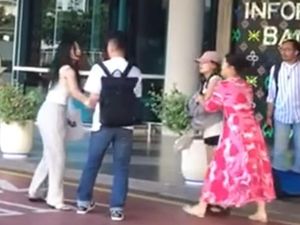 Viral Turis China Cekcok di Bandara Labuan Bajo, Ada Apa?