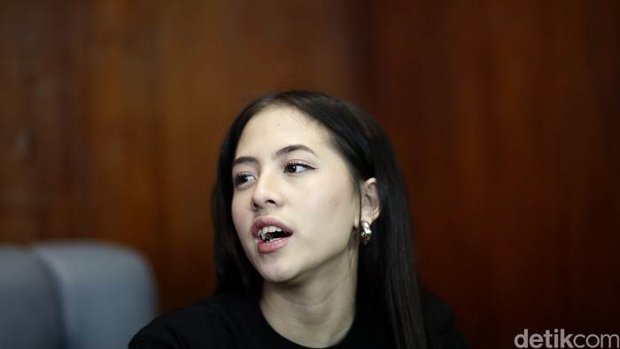 Adhisty Zara saat berbincang dengan detikcom soal perannya di film Munkar.
