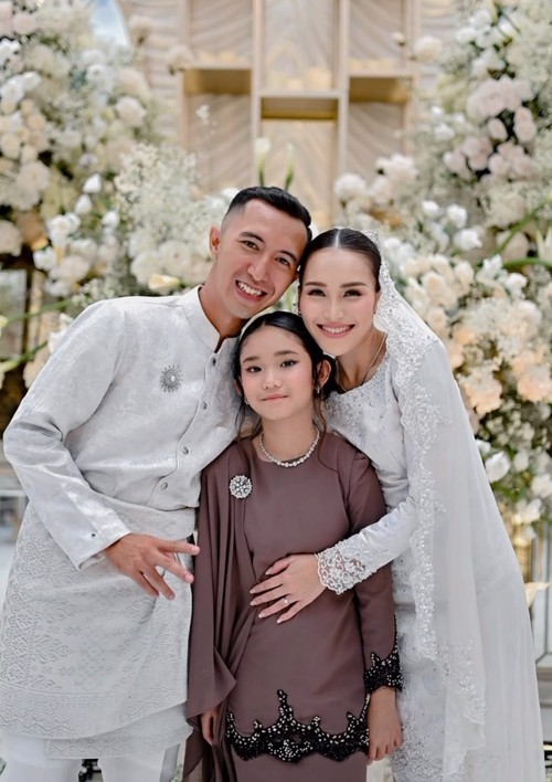Ayu Ting Ting dan Muhammad Fardhana Lamaran.
