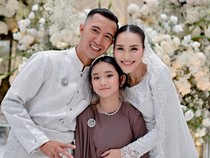 Potret Lamaran Ayu Ting Ting dengan Lettu Muhammad Fardhana