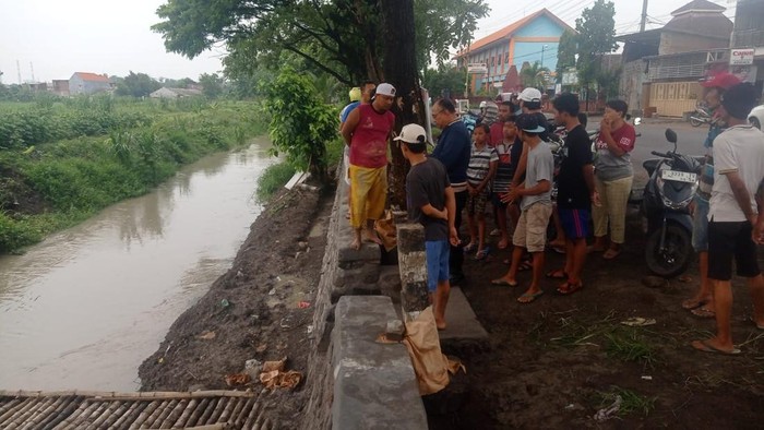 Bocah 11 tahun tewas tenggelam di sungai Mojokerto