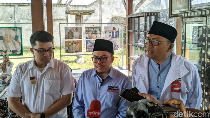 Dewan Penasihat Tim Kampanye Nasional (TKN) Prabowo-Gibran, Maulana Syaikh Tuan Guru Kiyai Haji (TGKH) Lalu Gede Muhammad Zainuddin Atsani. (Foto: Ahmad Viqi/detikBali)