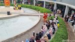 Foto: Pertunjukkan Barongsai dan Liong di Taman Literasi