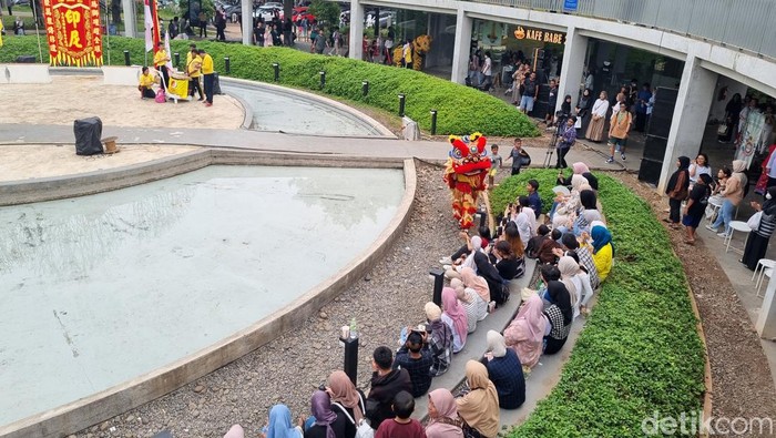 Imlekan di Taman Literasi