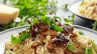 Orang Italia mengonsumsi beras arborio sebagai salah satu asupan karbohidrat mereka. Bentuknya agak panjang dengan tekstur yang creamy setelah matang. Foto: Webrestaurant