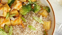 Serupa tapi tak sama. Long Grain White Rice sekilas mirip dengan beras yang ada di Indonesia. tetapi beras bulir yang panjang ini lebih banyak digunakan pada hidangan khas Meksiko. Foto: Webrestaurant