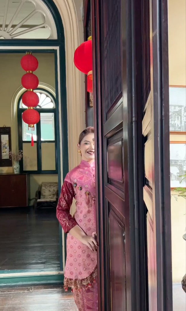 Kahiyang sendiri memang diketahui telah menjalani diet. Karena diet yang dijalaninya itu Kahiyang bahkan telah kehilangan 30 kg bobot tubuhnya. Foto: Instagram/@ayanggkahiyang