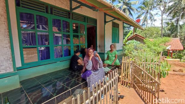Kampung Rumah 8 di Kabupaten Ciamis.