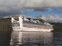 Astindo Manggarai Barat Soroti Kapal Pesiar yang Bersandar di Pulau Komodo