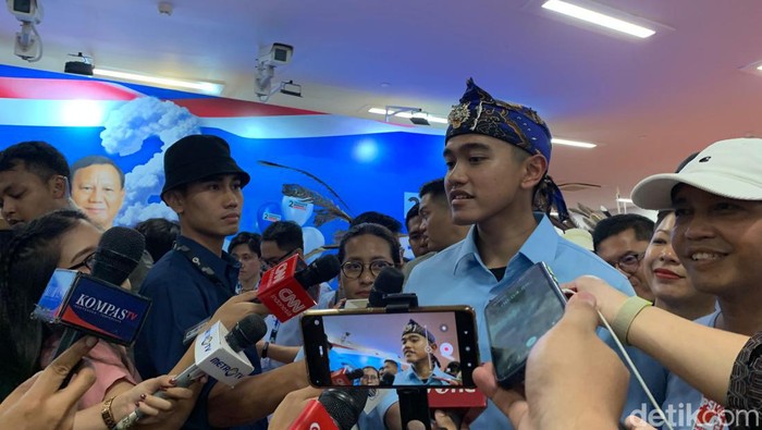 Ketum PSI Kaesang Pangarep usai menghadiri kampanye akbar Prabowo-Gibran di SUGBK (Ondang/detikcom)