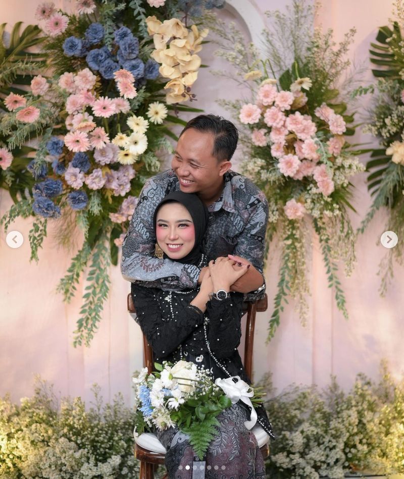 Kisah cinta viral di TikTok, dua hari kenalan langsung dilamar dan menikah.