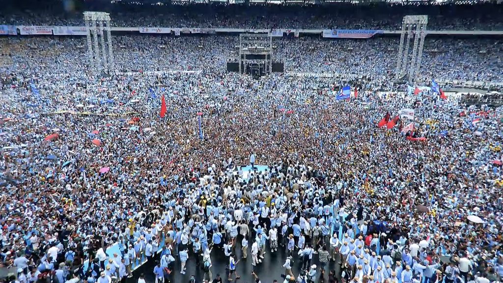 Lautan massa memadati Gelora Bung Karno (GBK) Jakarta dalam acara kampanye akbar calon presiden dan calon wakil presiden nomor urut 2. (Tangkapan layar Youtube Waktunya Indonesia Maju)