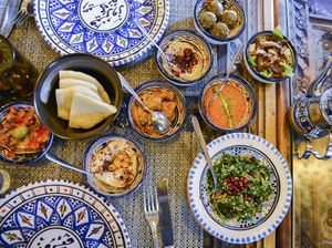 Tak Hanya Halal, Makanan untuk Muslim Juga Harus Thoyyib