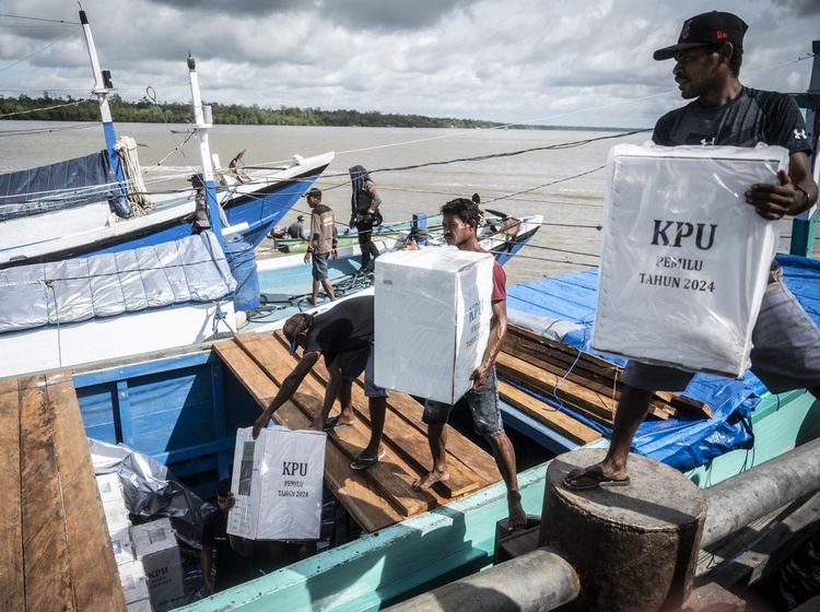 Melihat Distribusi Logistik Pemilu ke Distrik Terluar Asmat
