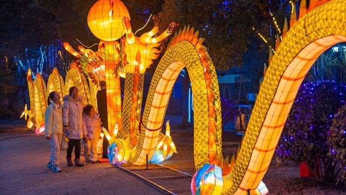 Mengapa generasi muda China enggan merayakan Imlek?