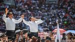 Momen Anies-Cak Imin Bakar Semangat Pendukung di Kampanye Akbar JIS