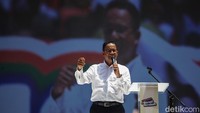 AMIN membuka kampanye dengan bersalawat.