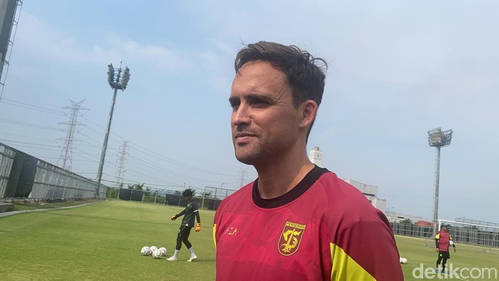 Pelatih Persebaya Paul Munster