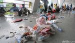 Penampakan Lautan Sampah Usai Lautan Manusia Kampanye Prabowo-Gibran