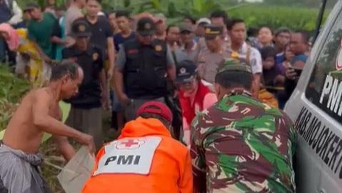 Penemuan mata perempuan bugil di Mojokerto