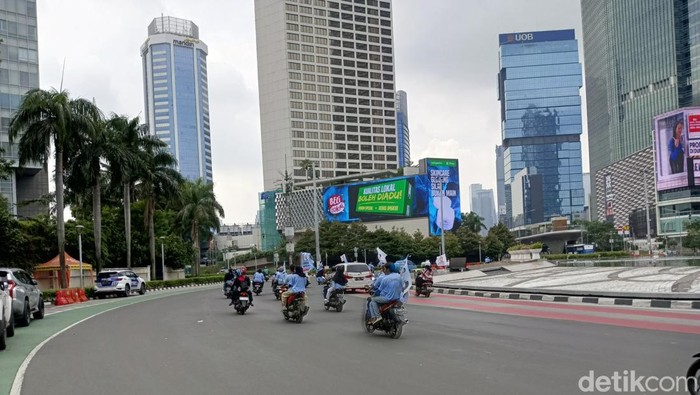 Potret lenggangnya kawasan Bundaran HI di momen libur long weekend (Devan/detikcom)