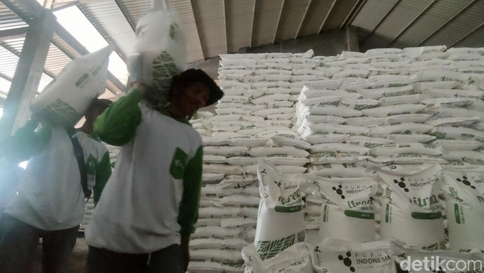 Pupuk Indonesia gelar diskon pupuk di Garut.